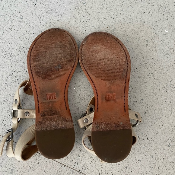 Frye Rachel T -Strap Sandals - Picture 5 of 8